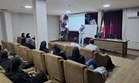 برگزاری جلسه توجیهی کارآموزان و کارورزان گروه زنان در مرکز آموزشی درمانی کمالی